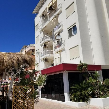 Dea Apartment Durres Bagian luar foto