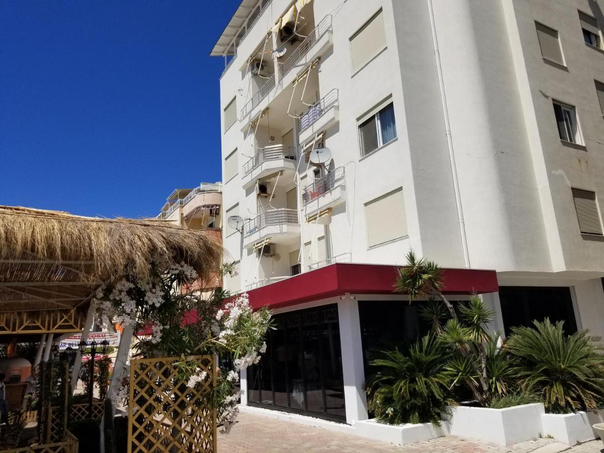 Dea Apartment Durres Bagian luar foto